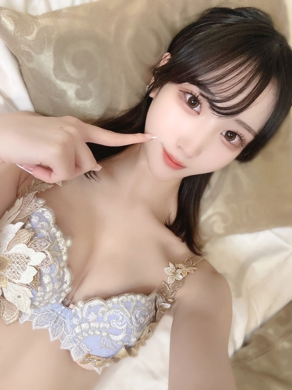 (hina/Hina/ひな)サムネイル写真